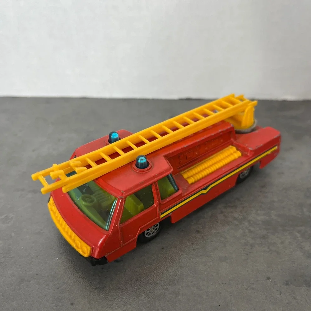 Vintage Corgi Juniors Fire Engine Truck‎ Diecast Toy Vehicle 1970's